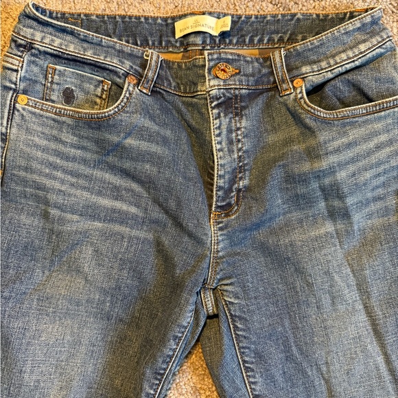 L.L.Bean Women's Signature Lined Boyfriend Jean - Picture 3 of 13